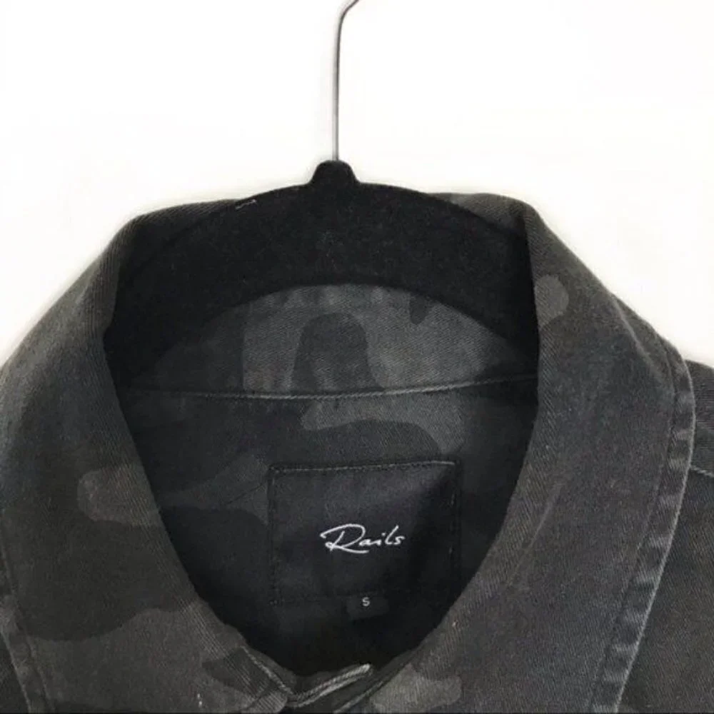Rails Gavin Camo Printed Woven Shirt Jacket $188 Small
